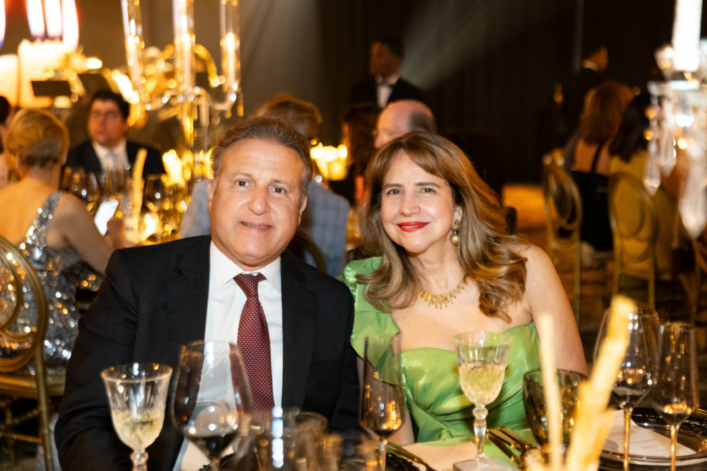 Cena Anual de Agradecimiento del Programa Phyllis Berney Adopt‑A‑Crib 4 Gustavo Ariza Argentina Matos de Ariza