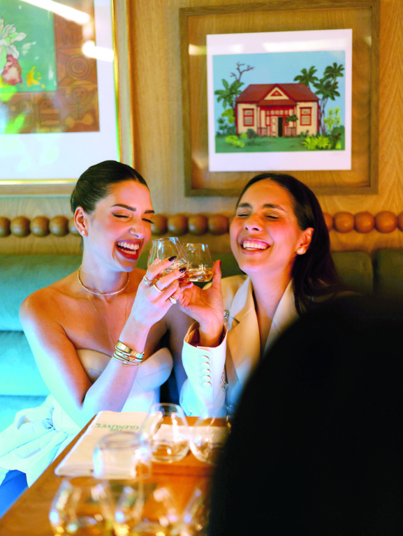 The Glenlivet Circle: una velada que celebra el lujo auténtico en Palma & Celia 3 Lia Montas y Yazmin Yeara