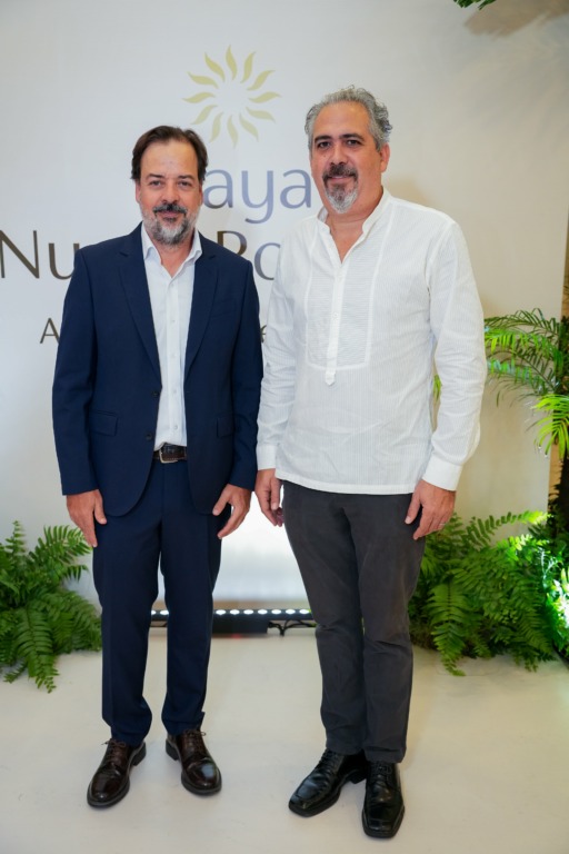 Playa Nueva Romana refuerza su estrategia de crecimiento con la apertura de nuevas oficinas en Santo Domingo 4 MANUEL RODRIGUEZ Y JUAN VASALLO