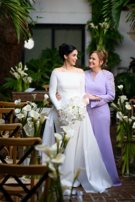 Tommy Galán Grullón y Ana Abreu Canaán contraen matrimonio en ceremonia íntima y familiar 5 Ana Mireya Abreu Canaan y Rosa Mireya Canaan