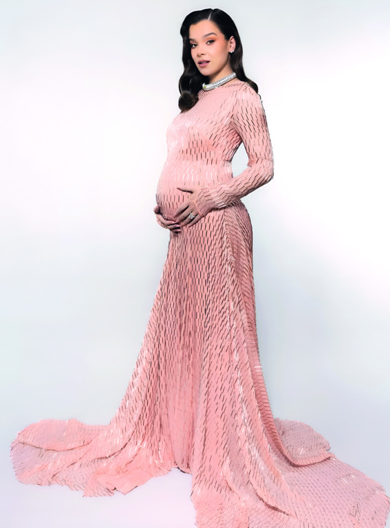 Hailee Steinfeld: el debut de una estrella en el rol de madre 2 Foto 4