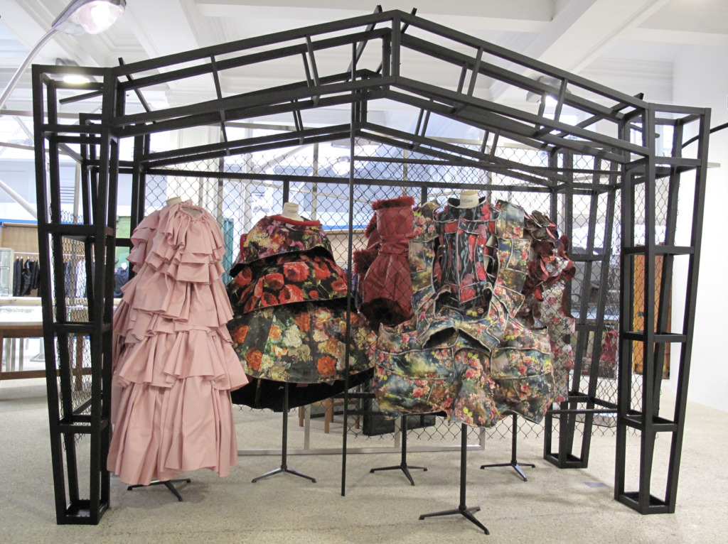 Dover Street Market : una explosión de arte y creatividad textil 1 DSM London
