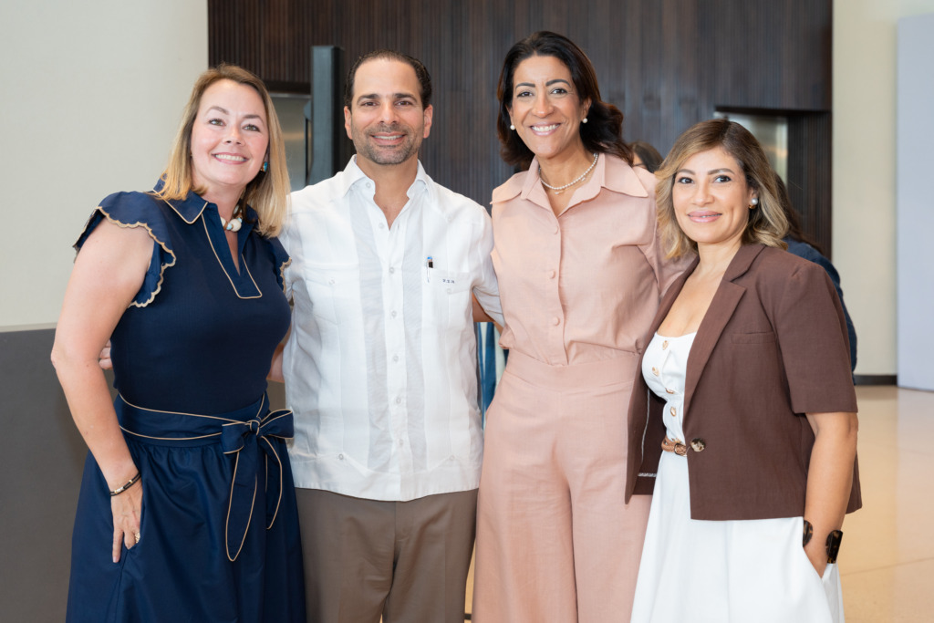 El Mar como territorio inaugura la Sala Temporal del Centro Cultural Rainieri 10 Roxana Soto Frank Elias Rainieri Liana Reyes Marianne Jimenez
