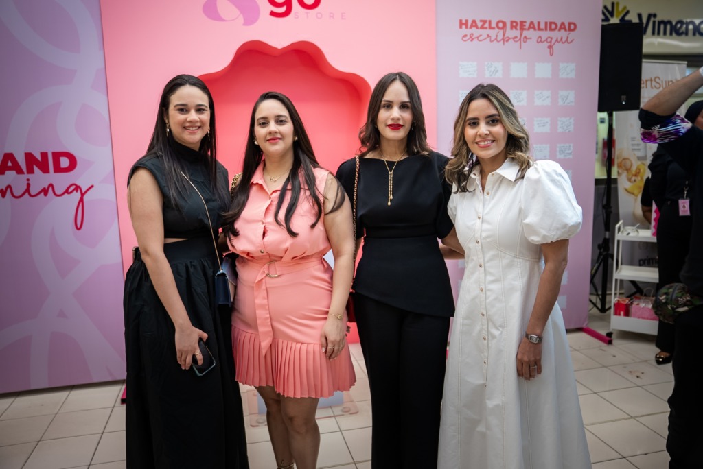 Beauty & Go Store inaugura su segunda sucursal en Multicentro Churchill y eleva el estándar del retail de belleza profesional 1 1 Claudia Silverio Karla Silverio Michelle Caro y Nicole Sanchez