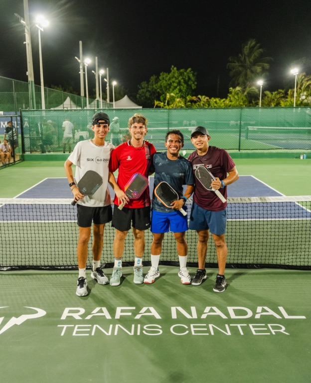 Rafa Nadal Tennis Center de Punta Cana convierte el Pickleball en una nueva apuesta para el turismo deportivo del Caribe 4 3 Principal III Enmanuelle Dickson y Samy Dickson de Republica Dominicana ganadores del 2do. lugar junto a ganadores del torneo