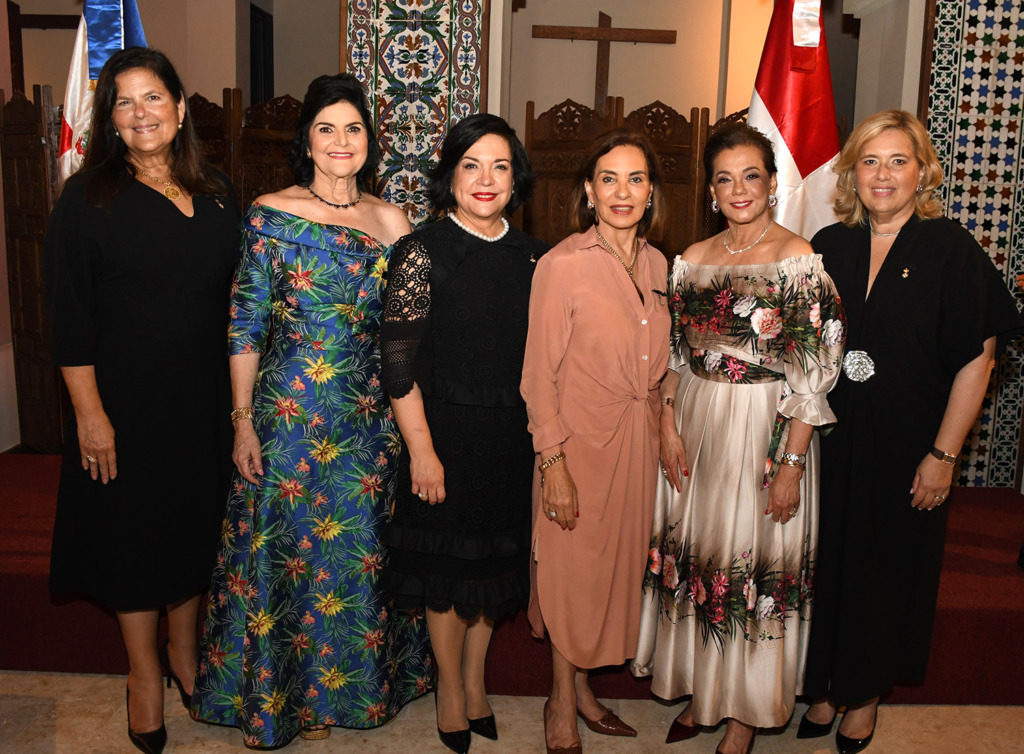 La Orden de Malta Conmemora en República Dominicana la festividad de San Juan Bautista, su Patrono 16 Foto 6 Sonia de Brouwer Teresa de Rodriguez Fabiola de Valdez Haydee de Rainieri Fiordaliza de Valdez y Wendy De Mar