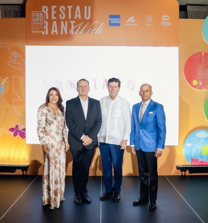 ADERES y ASONAHORES anuncian Restaurant Week 2026 con más de 200 restaurantes en cinco destinos del país 7 Lissette Olivares Giancarlo Bonarelli Luis Ros y Sigfrido Pared