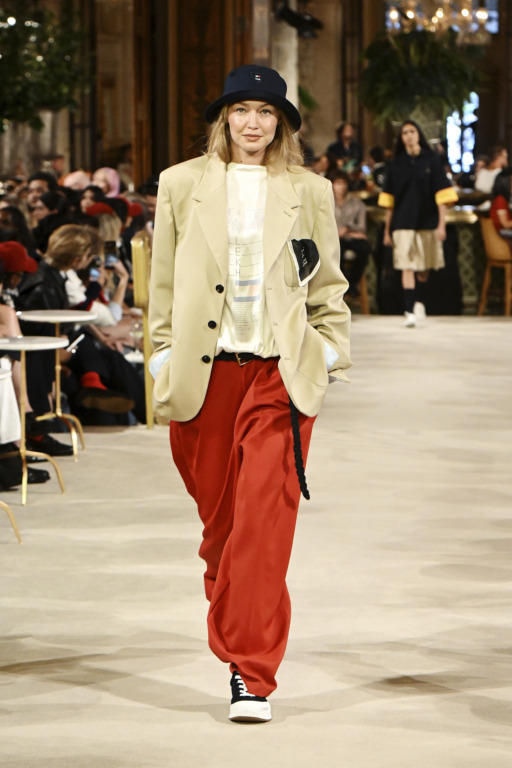 TOMMY HILFIGER PRESENTA "PLAZA PREP" EN LA SEMANA DE LA MODA DE NUEVA YORK 4 Look 001