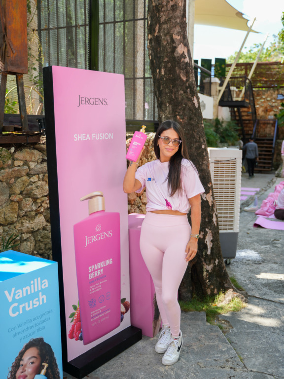 Jergens lanza su campaña “Más allá de la piel” en apoyo a la prevención del cáncer de mama en República Dominicana, mediante la detección temprana. 22 Emilia Fernandez 1
