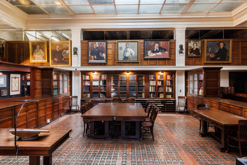 The Hispanic Society: honra el arte, la música y la moda 5 HSA LIBRARY 1