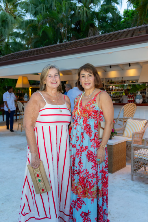 Tortuga Bay Puntacana celebra “Sunset Vibes: An Autumn Soirée”, un encuentro de gastronomía, moda y música 4 Kelly Setzer e Iliana Prado