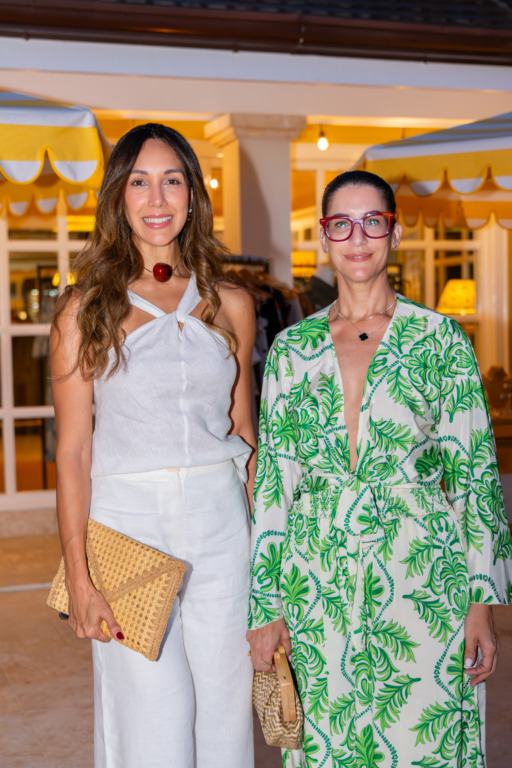 Tortuga Bay Puntacana celebra “Sunset Vibes: An Autumn Soirée”, un encuentro de gastronomía, moda y música 7 Paola De Los Santos y Marcelle Flores 1