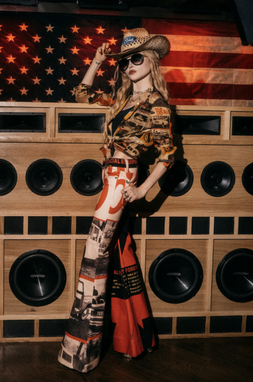 Alice + Olivia X Ford Bronco: del runway al off-road 5 Screen Shot 2026 10 13 at 3.01.34 PM
